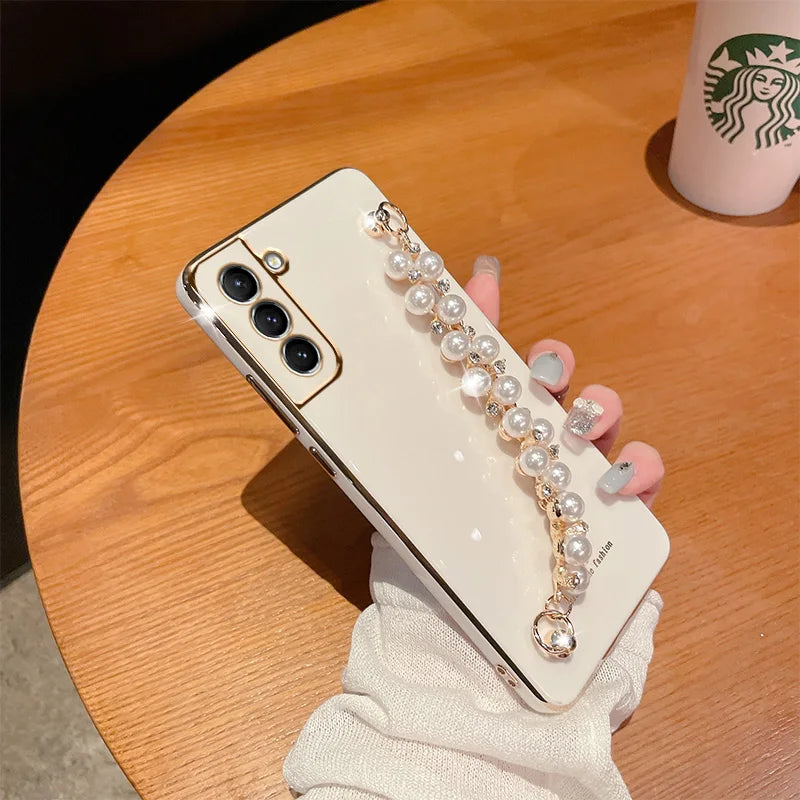 Silicone Case with Diamond Pearl Bracelet Chain