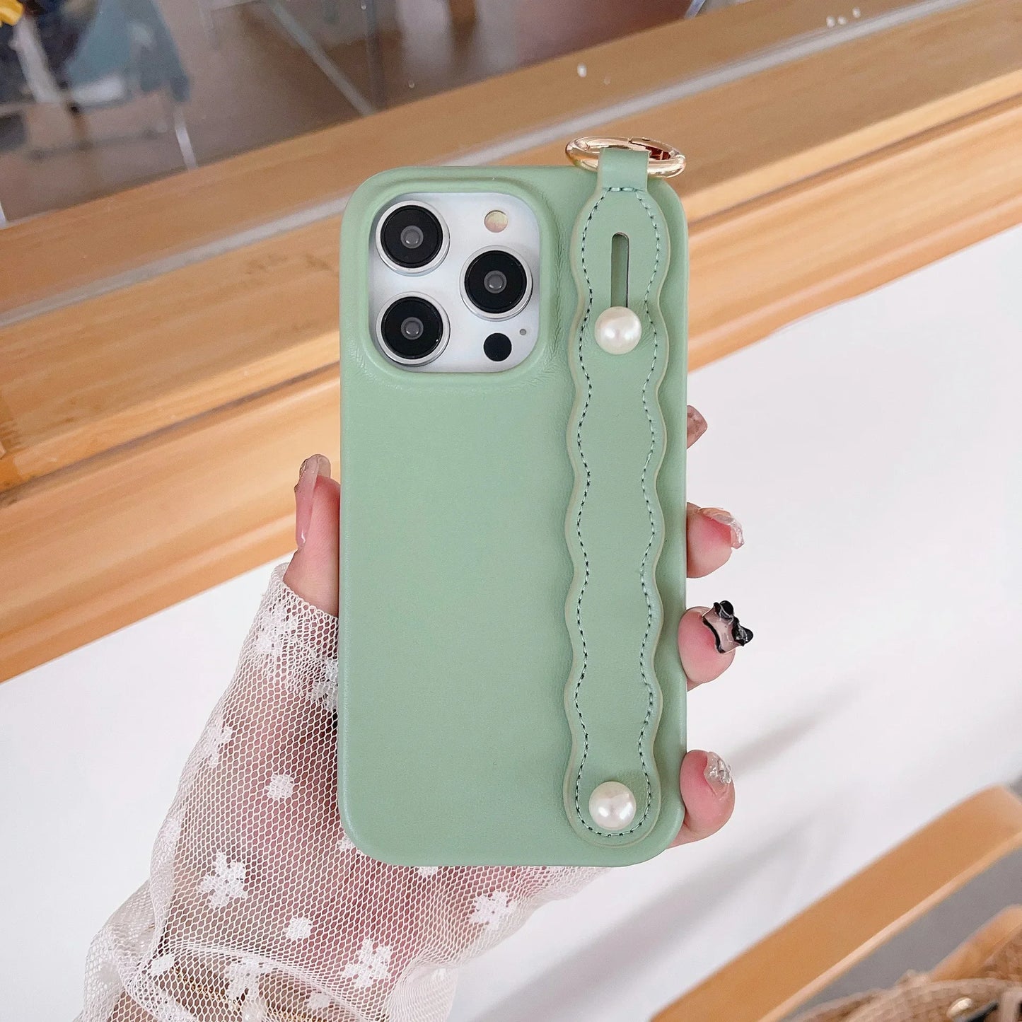 Pearl Wrist Phone Case for iPhone