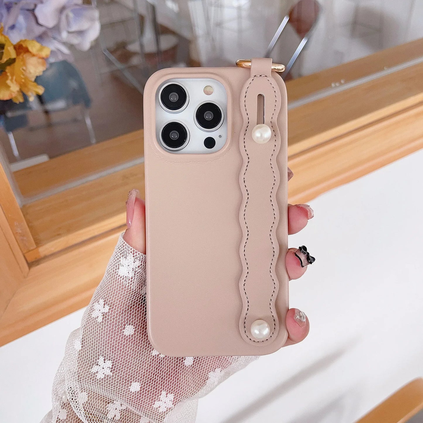 Pearl Wrist Phone Case for iPhone