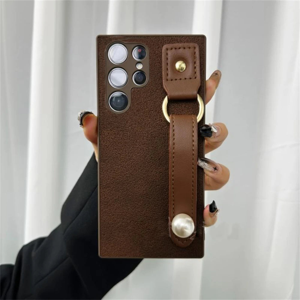 3D Pearl Brown Wristband Phone Case For Samsung